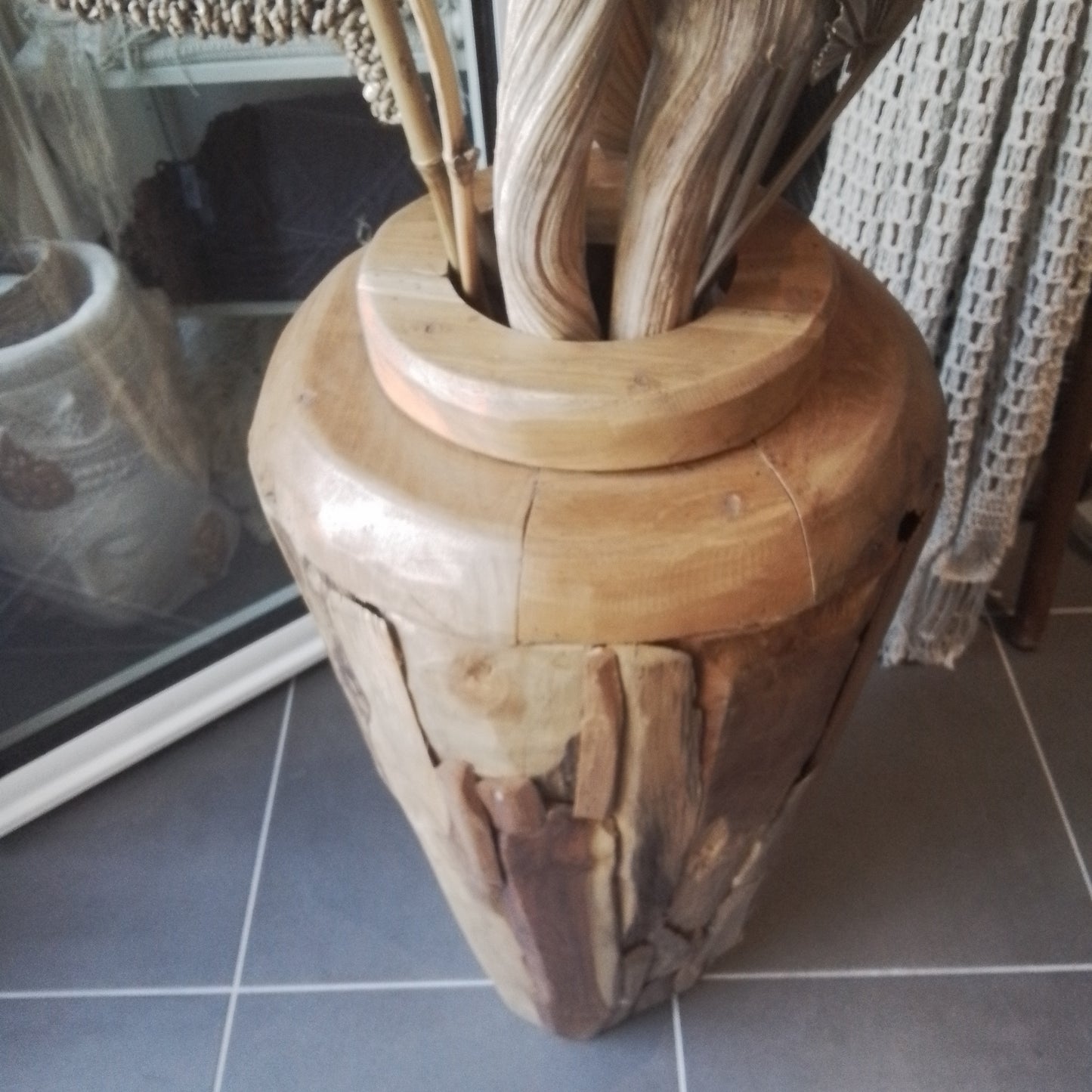 VASE EN TECK