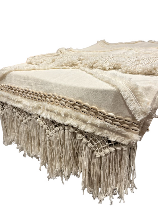 PLAID MACRAME AVEC SES COQUILLAGES